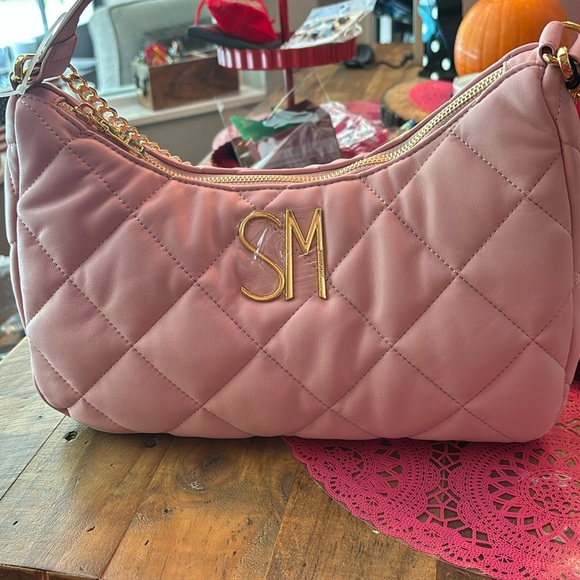 Steve Madden Handbags - Steve Madden pink quilted